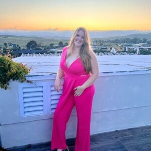 ✨ Chic Hot Pink Romper with Gold Chain Accents & Crystal Details ✨